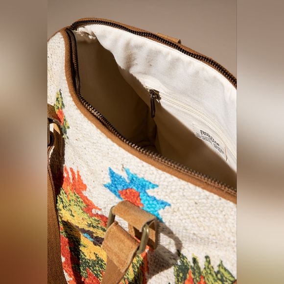 Handmade Boho Chic Satchel / Boston Bag - Navajo Aztec Inspired Design - Picture 7 of 8